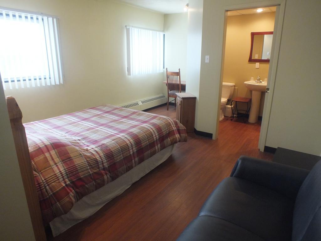 Residences Campus Notre-Dame-De-Foy Saint-Augustin-de-Desmaures Room photo